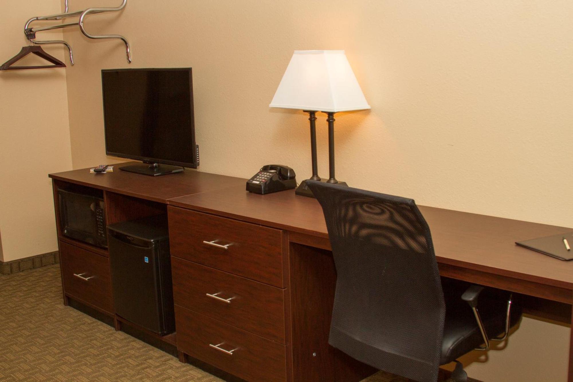 Cottonwood Inn & Suites Phillipsburg 部屋 写真